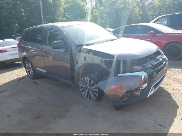 JA4AD2A33LZ045876 2020 MITSUBISHI OUTLANDER - Image 1