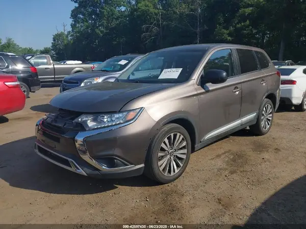 JA4AD2A33LZ045876 2020 MITSUBISHI OUTLANDER - Image 2