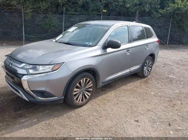 JA4AD2A33LZ048521 2020 MITSUBISHI OUTLANDER - Image 2