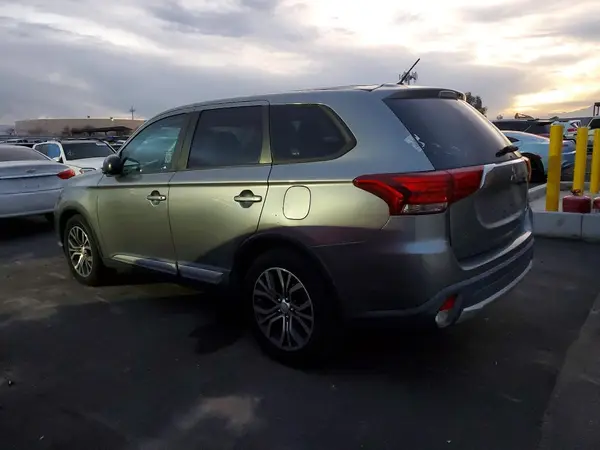 JA4AD2A34GZ015873 2016 MITSUBISHI OUTLANDER - Image 2