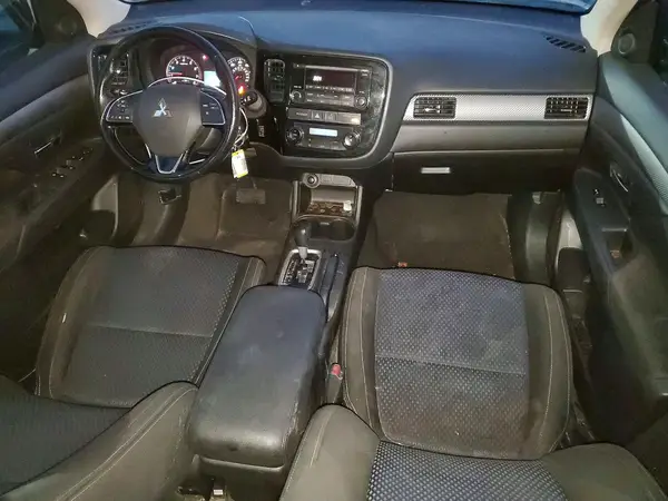 JA4AD2A34GZ015873 2016 MITSUBISHI OUTLANDER - Image 8