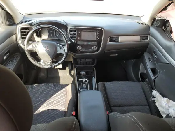 JA4AD2A34HZ000369 2017 MITSUBISHI OUTLANDER - Image 8