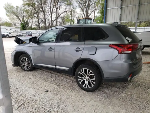 JA4AD2A34HZ027202 2017 MITSUBISHI OUTLANDER - Image 2