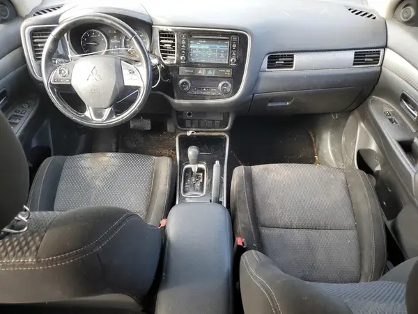 JA4AD2A34HZ046526 2017 MITSUBISHI OUTLANDER - Image 8