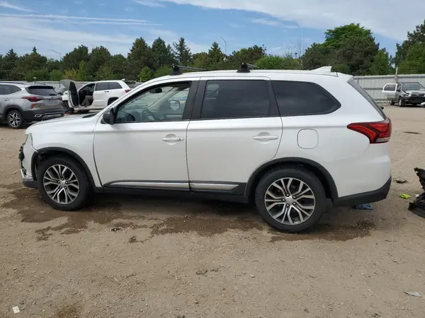JA4AD2A34HZ055680 2017 MITSUBISHI OUTLANDER - Image 2