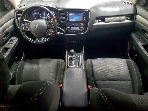 JA4AD2A34HZ065481 2017 MITSUBISHI OUTLANDER - Image 8