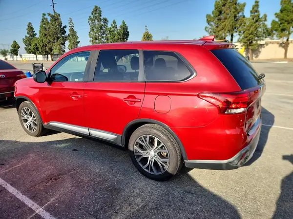 JA4AD2A34HZ069921 2017 MITSUBISHI OUTLANDER - Image 2