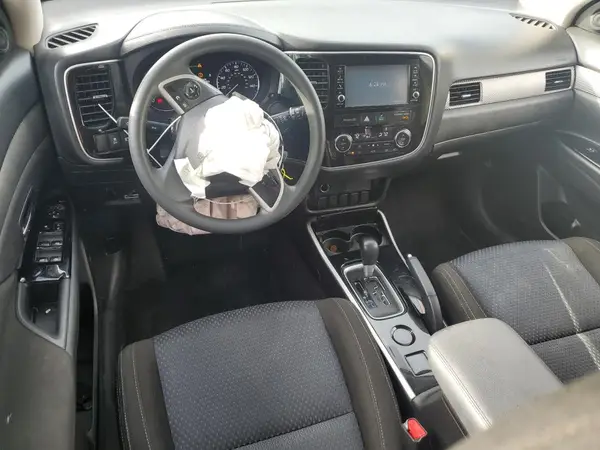 JA4AD2A34JZ006680 2018 MITSUBISHI OUTLANDER - Image 8