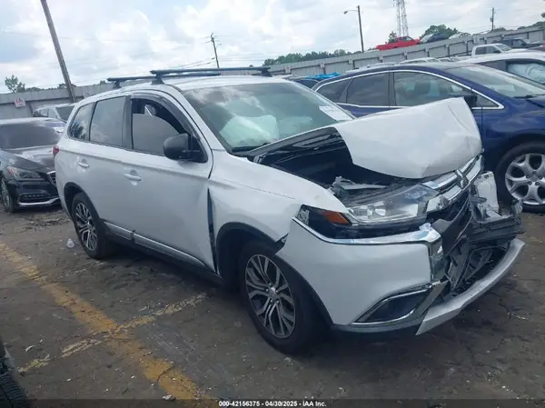 JA4AD2A34JZ014424 2018 MITSUBISHI OUTLANDER - Image 1