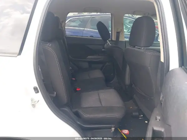 JA4AD2A34JZ014424 2018 MITSUBISHI OUTLANDER - Image 8