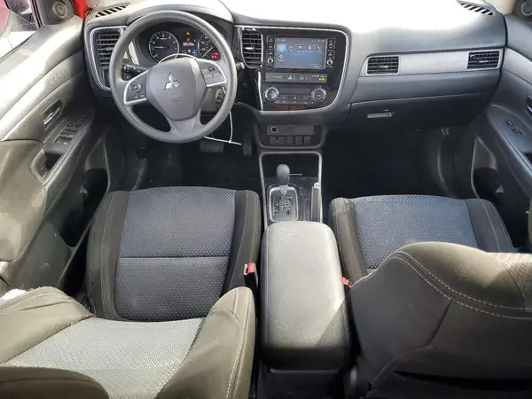 JA4AD2A34JZ052851 2018 MITSUBISHI OUTLANDER - Image 8
