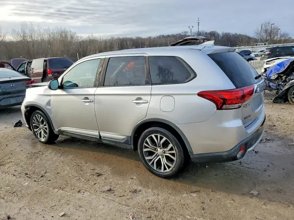 JA4AD2A34JZ054907 2018 MITSUBISHI OUTLANDER - Image 2