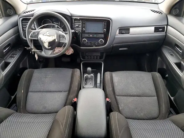 JA4AD2A34JZ054907 2018 MITSUBISHI OUTLANDER - Image 8