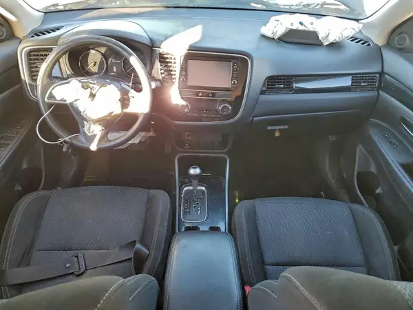 JA4AD2A34KJ002063 2019 MITSUBISHI OUTLANDER - Image 8