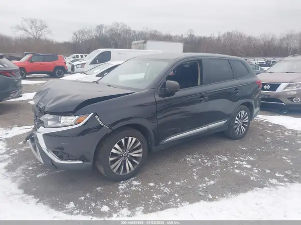 JA4AD2A34KZ003845 2019 MITSUBISHI OUTLANDER - Image 2