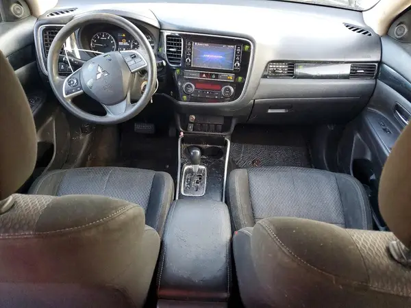 JA4AD2A34KZ004154 2019 MITSUBISHI OUTLANDER - Image 8