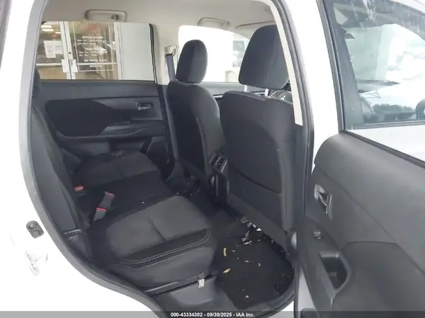 JA4AD2A34KZ004641 2019 MITSUBISHI OUTLANDER - Image 8