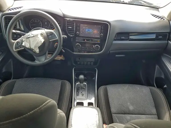 JA4AD2A34KZ005563 2019 MITSUBISHI OUTLANDER - Image 8