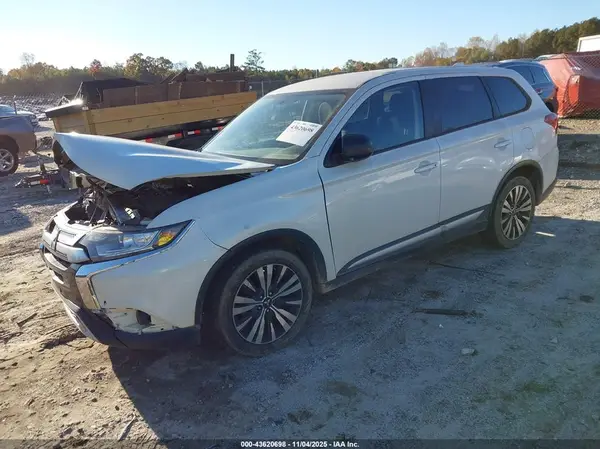 JA4AD2A34KZ006020 2019 MITSUBISHI OUTLANDER - Image 2
