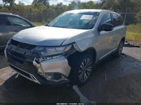 JA4AD2A34KZ018667 2019 MITSUBISHI OUTLANDER - Image 2