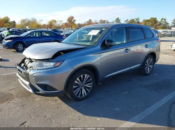 JA4AD2A34KZ036893 2019 MITSUBISHI OUTLANDER - Image 2