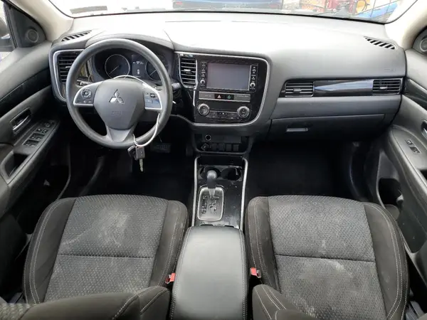 JA4AD2A34KZ054486 2019 MITSUBISHI OUTLANDER - Image 8