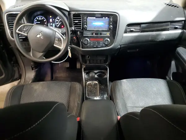JA4AD2A34KZ055556 2019 MITSUBISHI OUTLANDER - Image 8