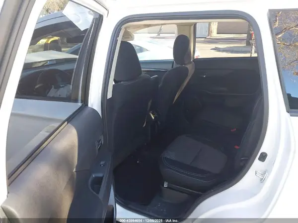 JA4AD2A34LZ007802 2020 MITSUBISHI OUTLANDER - Image 8