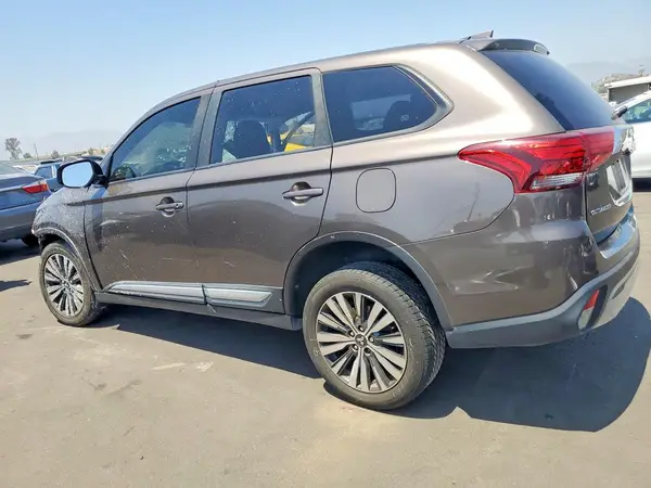 JA4AD2A34LZ014345 2020 MITSUBISHI OUTLANDER - Image 2