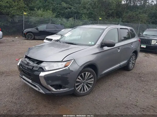 JA4AD2A34LZ039388 2020 MITSUBISHI OUTLANDER - Image 2