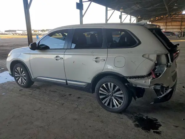JA4AD2A34LZ039939 2020 MITSUBISHI OUTLANDER - Image 2