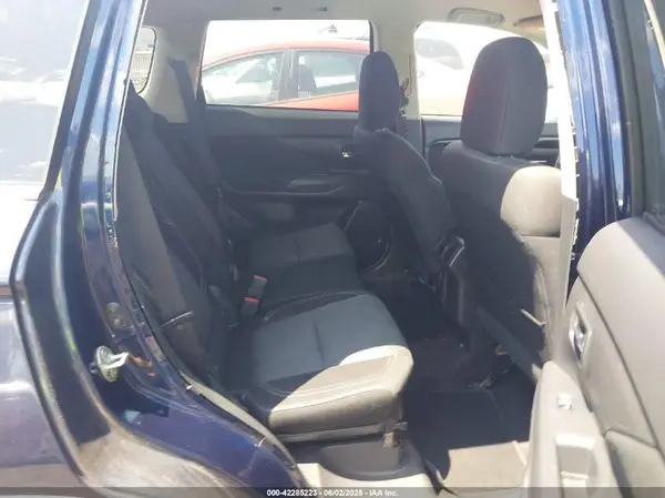 JA4AD2A34LZ045207 2020 MITSUBISHI OUTLANDER - Image 8