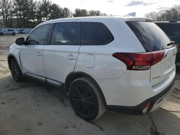 JA4AD2A34LZ045255 2020 MITSUBISHI OUTLANDER - Image 2
