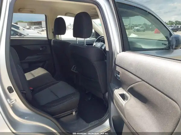 JA4AD2A34LZ047099 2020 MITSUBISHI OUTLANDER - Image 8