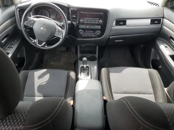 JA4AD2A35GZ008138 2016 MITSUBISHI OUTLANDER - Image 8