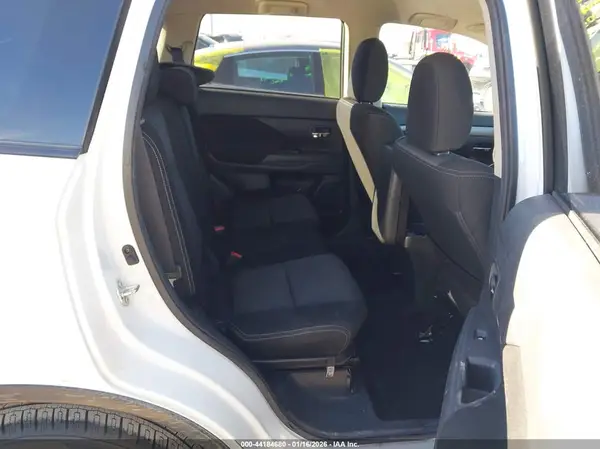 JA4AD2A35GZ008589 2016 MITSUBISHI OUTLANDER - Image 8
