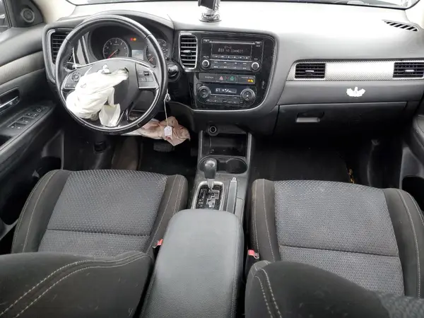 JA4AD2A35GZ020578 2016 MITSUBISHI OUTLANDER - Image 8