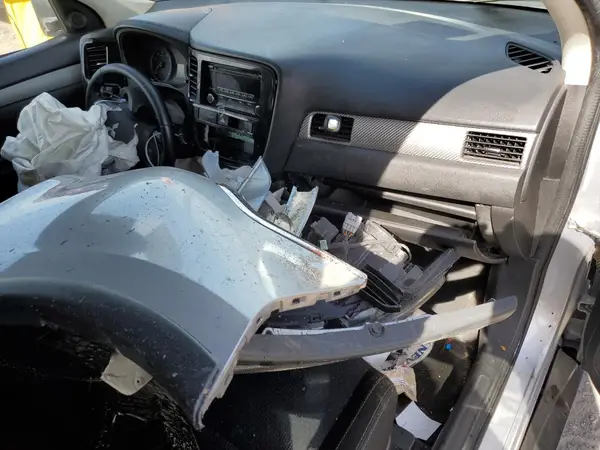 JA4AD2A35GZ038417 2016 MITSUBISHI OUTLANDER - Image 8