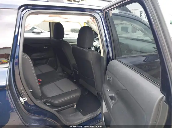 JA4AD2A35HZ024163 2017 MITSUBISHI OUTLANDER - Image 8