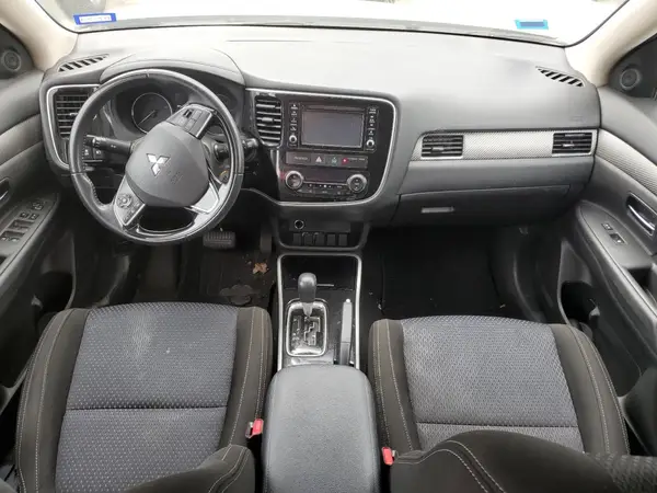 JA4AD2A35HZ044123 2017 MITSUBISHI OUTLANDER - Image 8