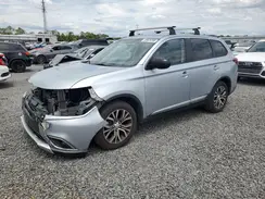 JA4AD2A35HZ066915 2017 MITSUBISHI OUTLANDER