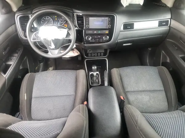JA4AD2A35JZ033225 2018 MITSUBISHI OUTLANDER - Image 8
