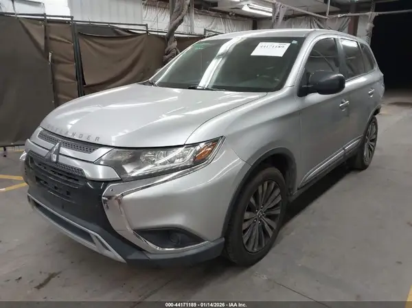 JA4AD2A35KJ000550 2019 MITSUBISHI OUTLANDER - Image 2