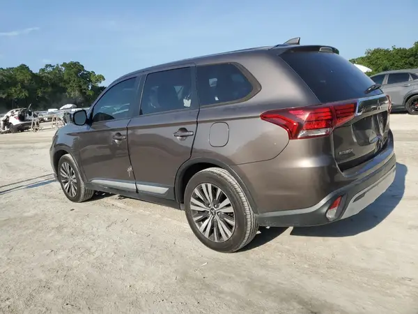 JA4AD2A35KZ012117 2019 MITSUBISHI OUTLANDER - Image 2