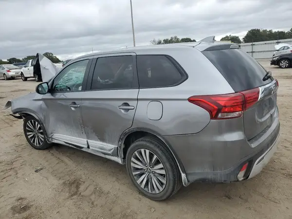 JA4AD2A35KZ014045 2019 MITSUBISHI OUTLANDER - Image 2