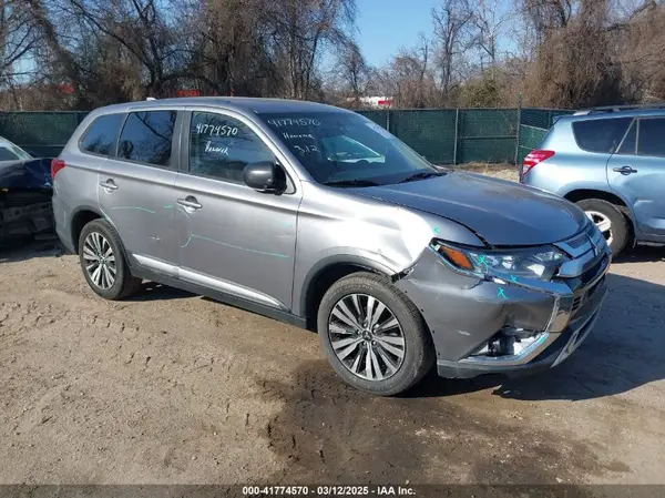 JA4AD2A35KZ050639 2019 MITSUBISHI OUTLANDER - Image 1