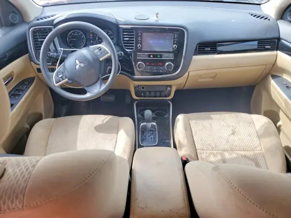 JA4AD2A35KZ055193 2019 MITSUBISHI OUTLANDER - Image 8