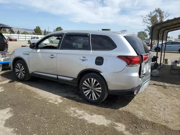 JA4AD2A35KZ055291 2019 MITSUBISHI OUTLANDER - Image 2