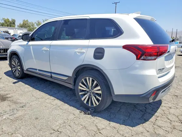 JA4AD2A35LZ005282 2020 MITSUBISHI OUTLANDER - Image 2