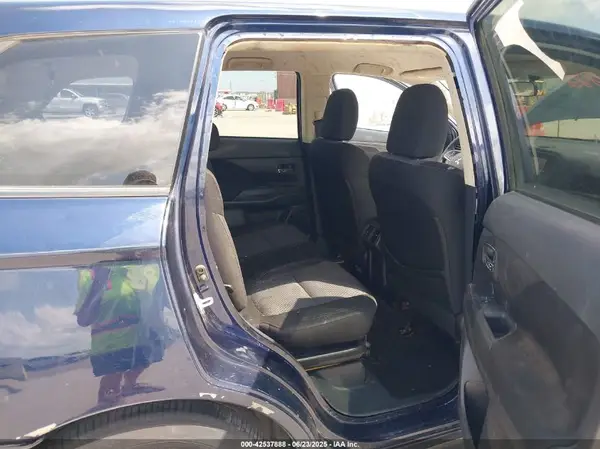 JA4AD2A35LZ039741 2020 MITSUBISHI OUTLANDER - Image 8